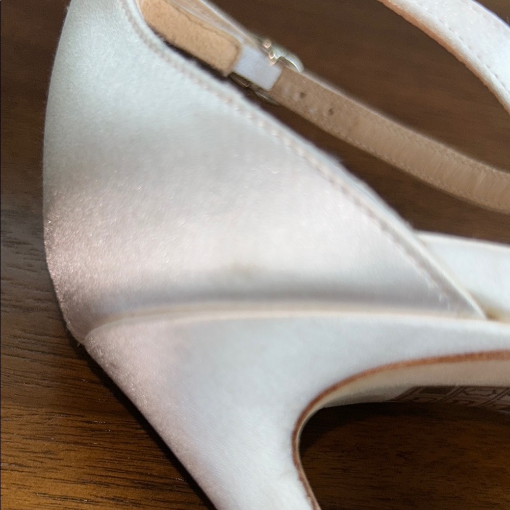 Stuart Weitzman Satin Bow Crystal Heels – Elegant Bridal/Evening Sandals sz 8 - Picture 7 of 12